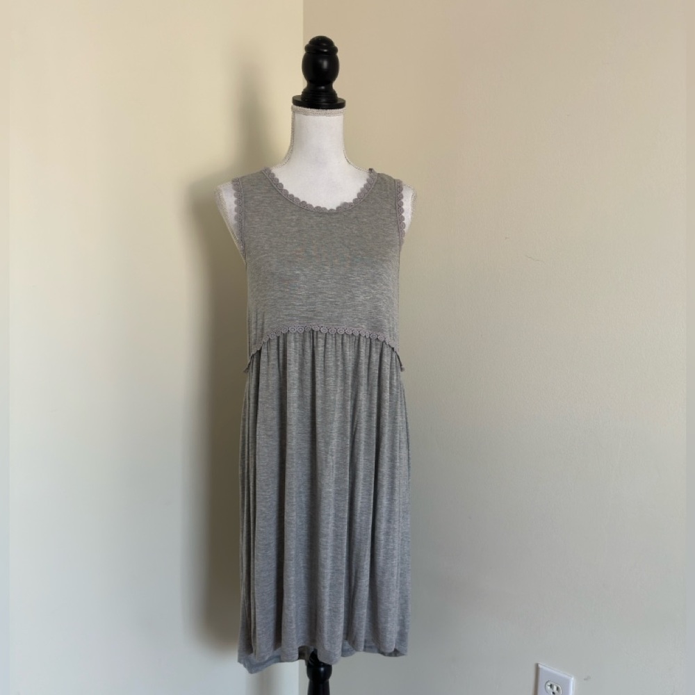 Jodifl || Woman’s Gray Sleeveless Dress Sz small